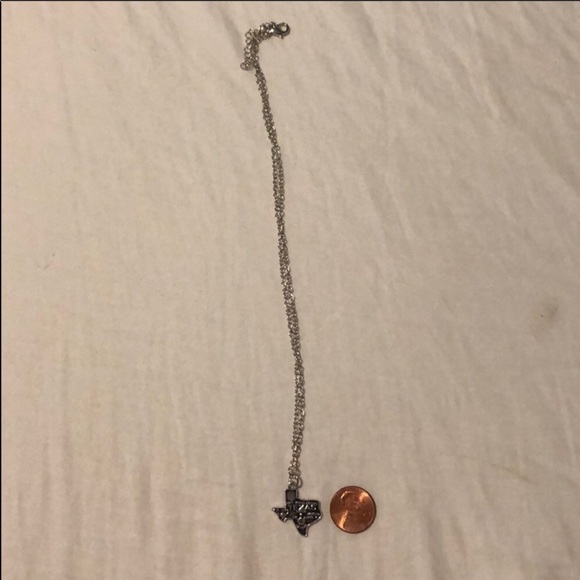 2 LEFT! Unique! Metal Texas Cities Necklace - Picture 4 of 4